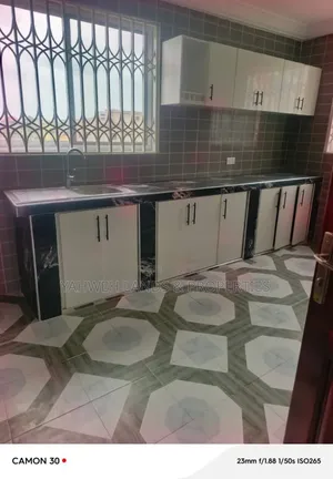2bdrm Apartment in Drc, Baatsona Total for rent