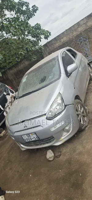 Mitsubishi Mirage 2016 Silver