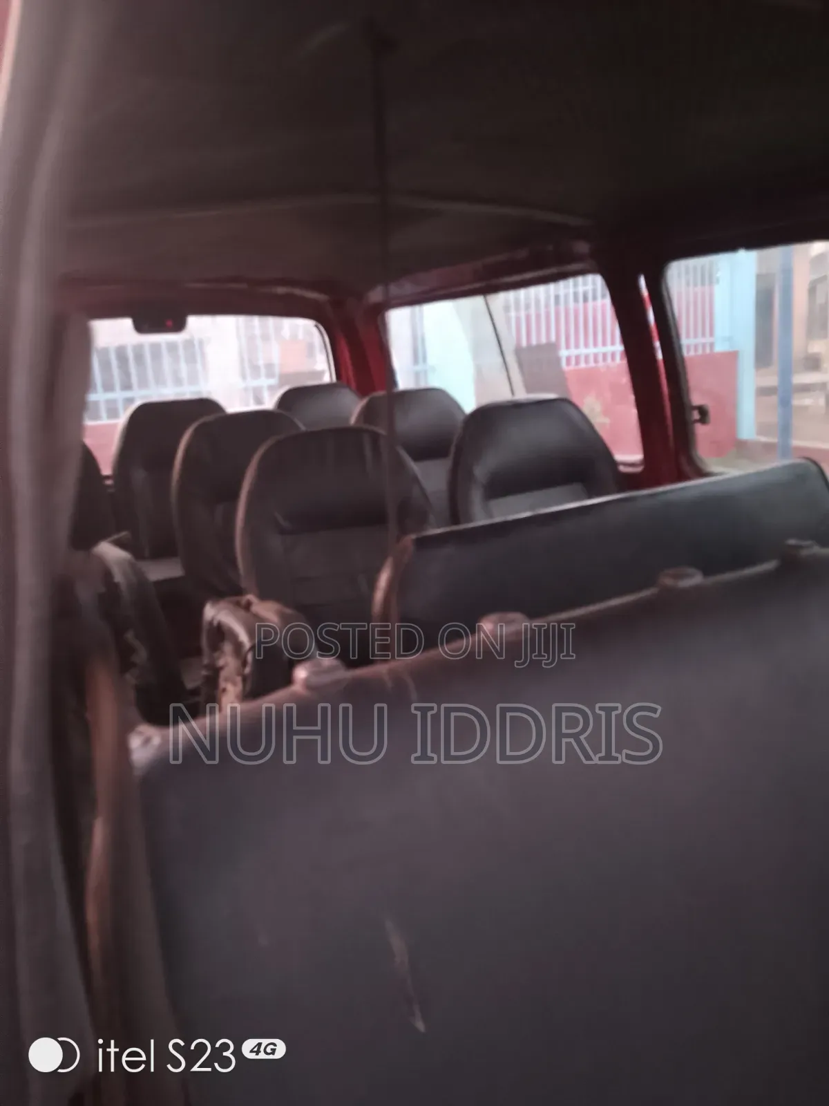 Toyota HiAce 2006 Red