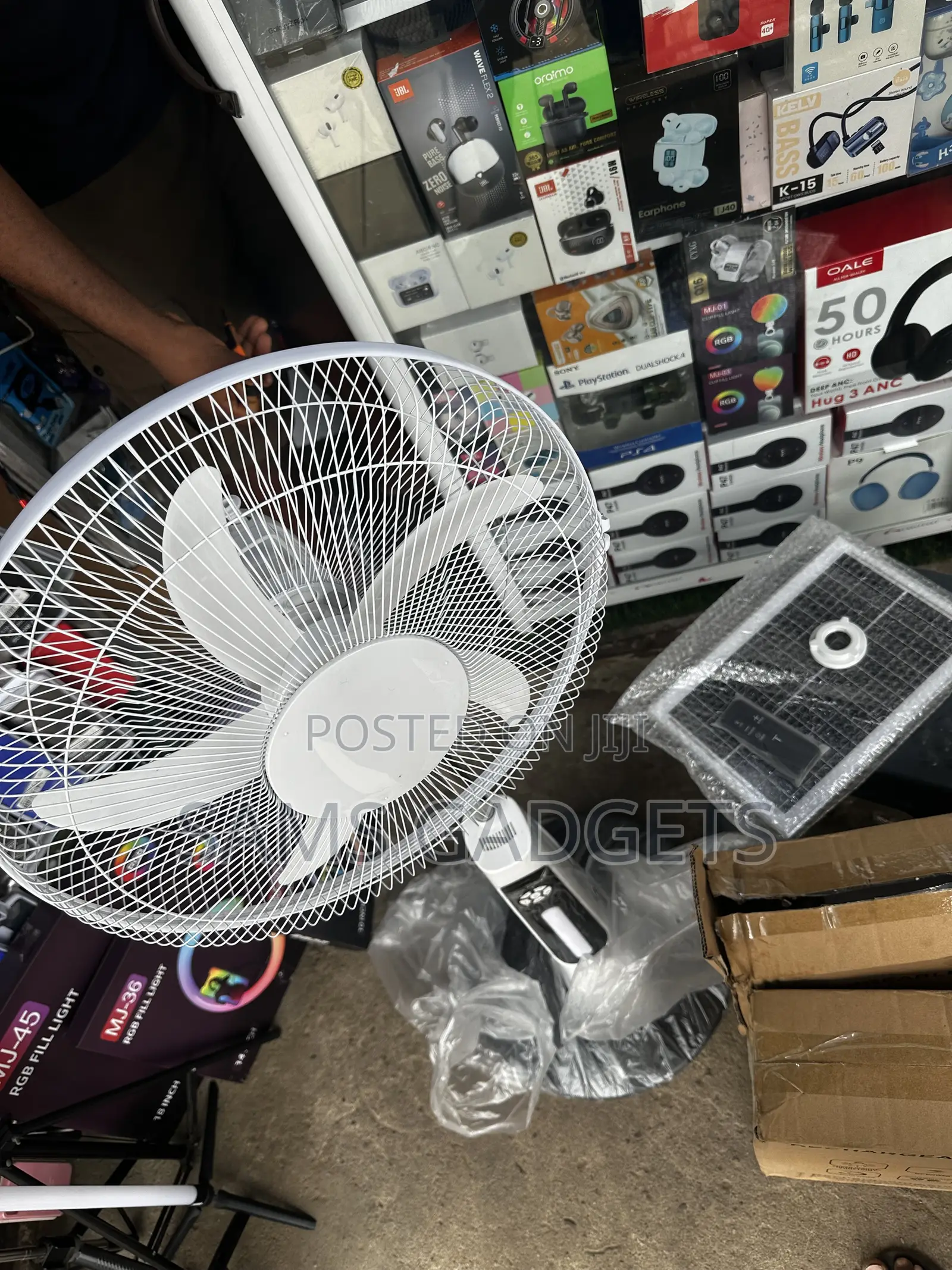 Brand New AC/DC Rechargeable SolarStandingFan With Solar Panel &Remote