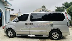 Hyundai Starex 2015 Silver