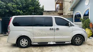 Hyundai Starex 2015 Silver