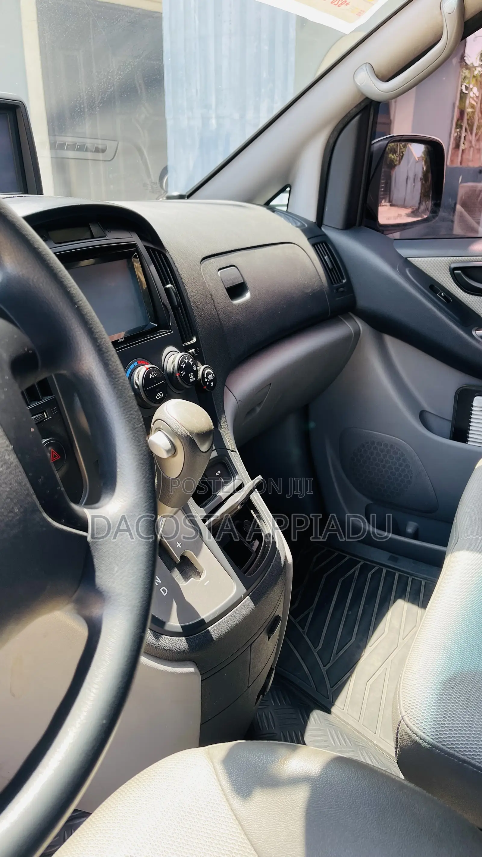 Hyundai Starex 2015 Silver