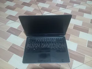 Laptop Dell Latitude 7440 12GB Intel Core i5 SSD 256GB