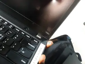 Laptop Lenovo ThinkPad T490s 16GB Intel Core i7 SSD 256GB