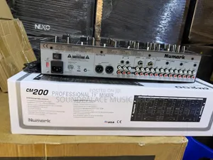Numark CM200 Professional 19" DJ Mixer