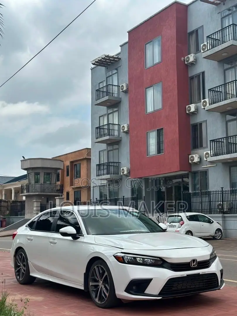 Honda Civic Touring 2022 White