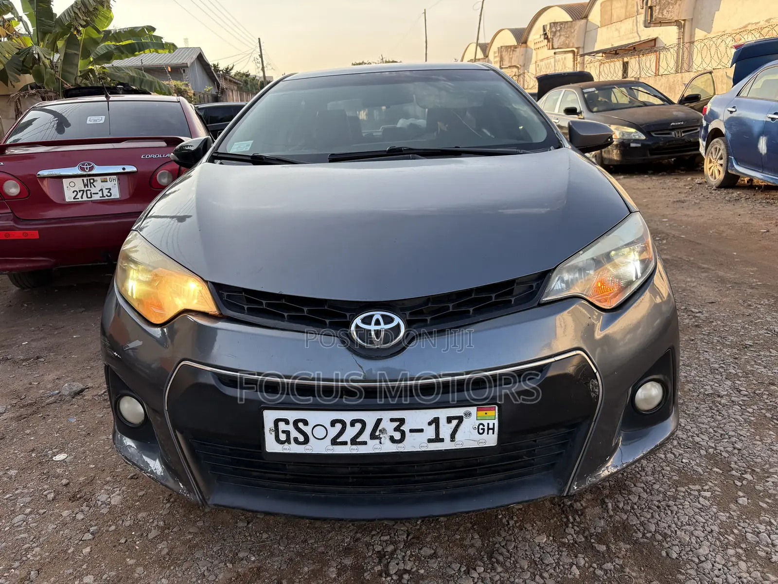 Toyota Corolla S 4dr Sedan (1.8L 4cyl CVT) 2016 Gray