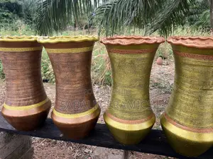 Flower Pot That Elevates Your Space