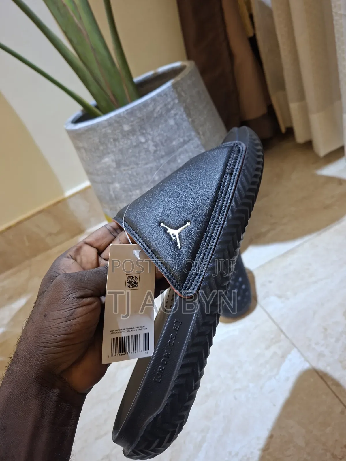 Jordan Play Slides