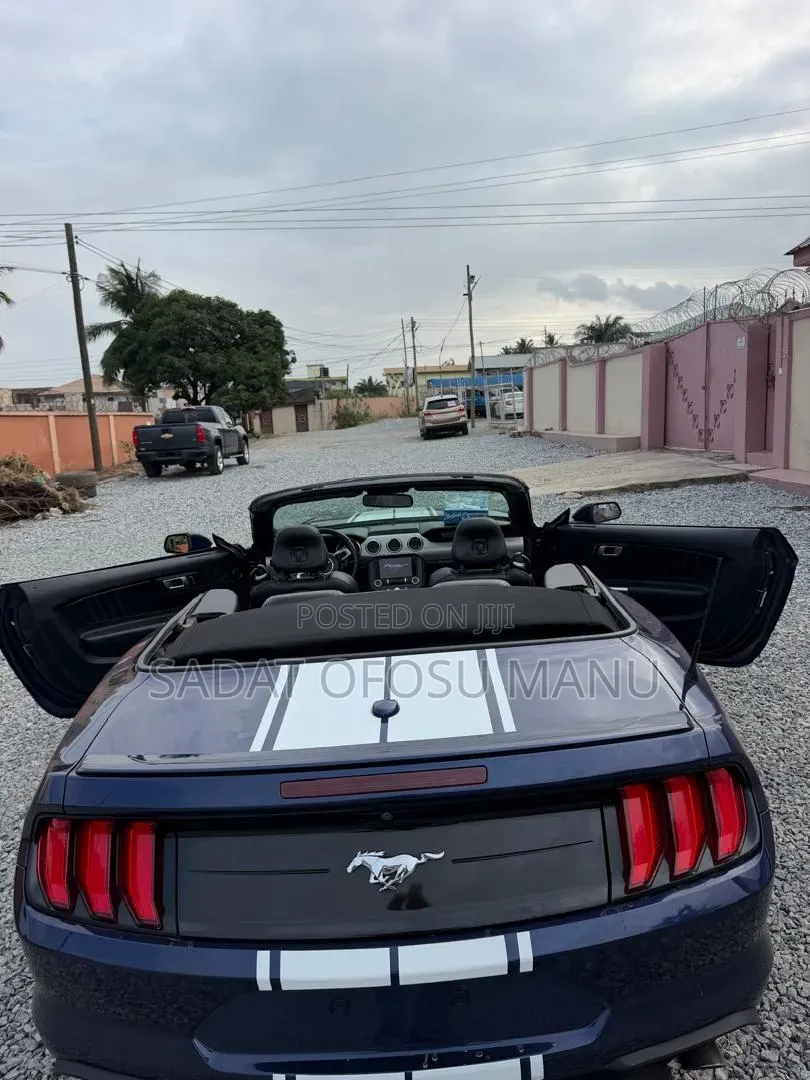Ford Mustang 2020 Blue