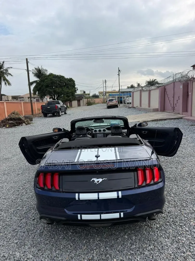 Ford Mustang 2020 Blue