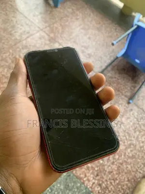 Apple iPhone XR 64 GB Red