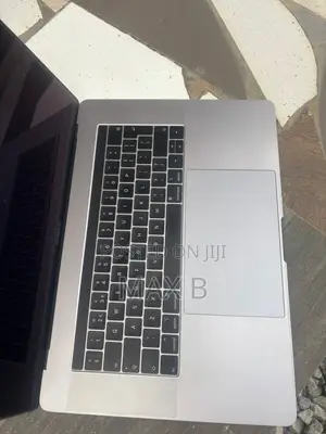 Laptop Apple MacBook 2018 16GB Intel Core i7 SSD 512GB
