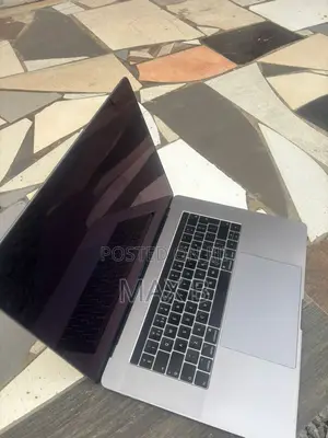 Laptop Apple MacBook 2018 16GB Intel Core i7 SSD 512GB