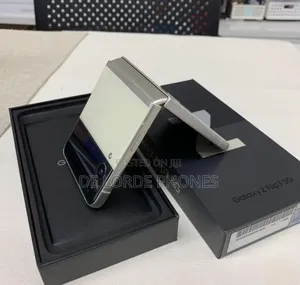 New Samsung Galaxy Z Flip 3 256 GB Black