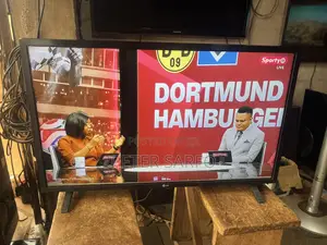 LG 32 Smart TV