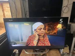 Frameless LG 49 Smart 4K TV