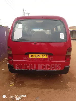 Toyota HiAce 2006 Red
