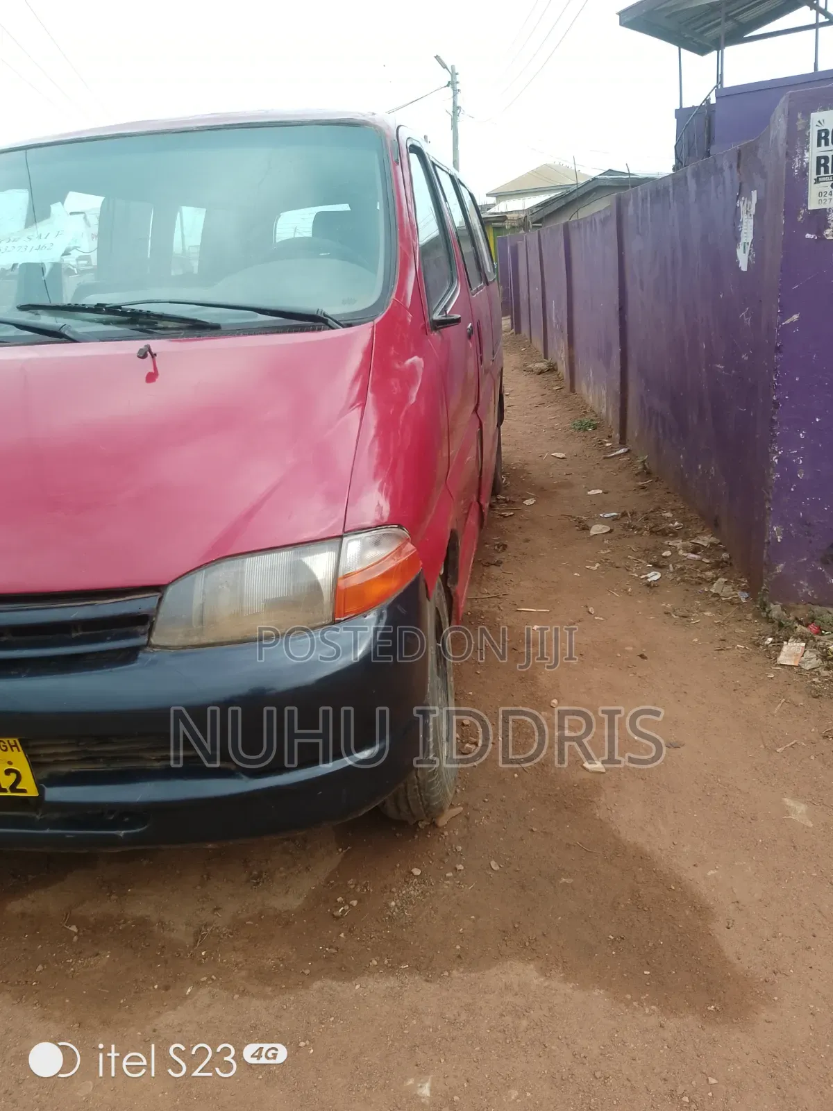 Toyota HiAce 2006 Red