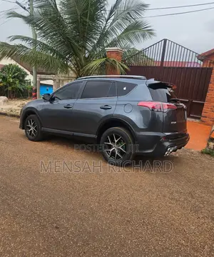 Toyota RAV4 SE 4dr SUV AWD (2.5L 4cyl 6A) 2018 Green