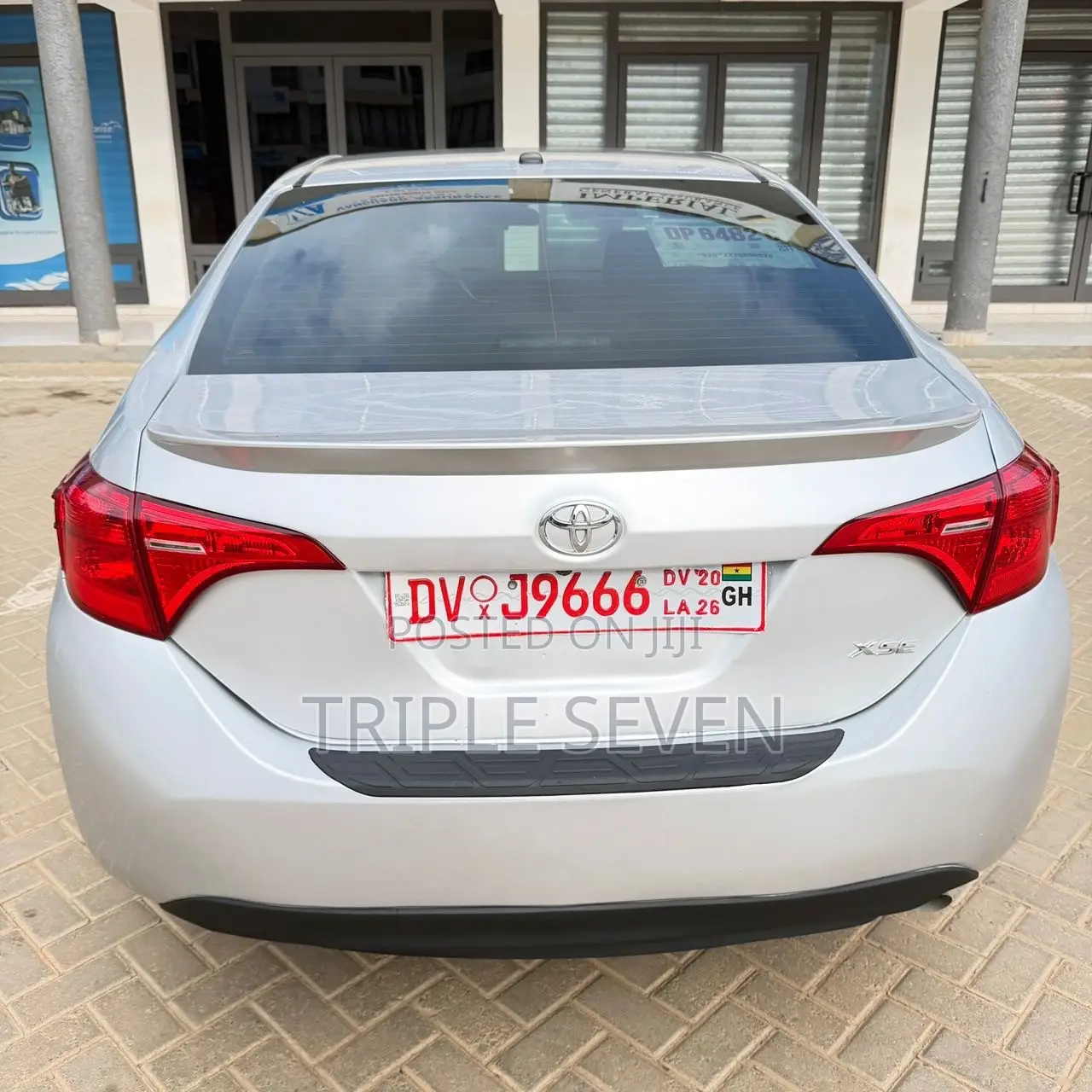 Toyota Corolla XSE (1.8L 4cyl 2A) 2019 Silver