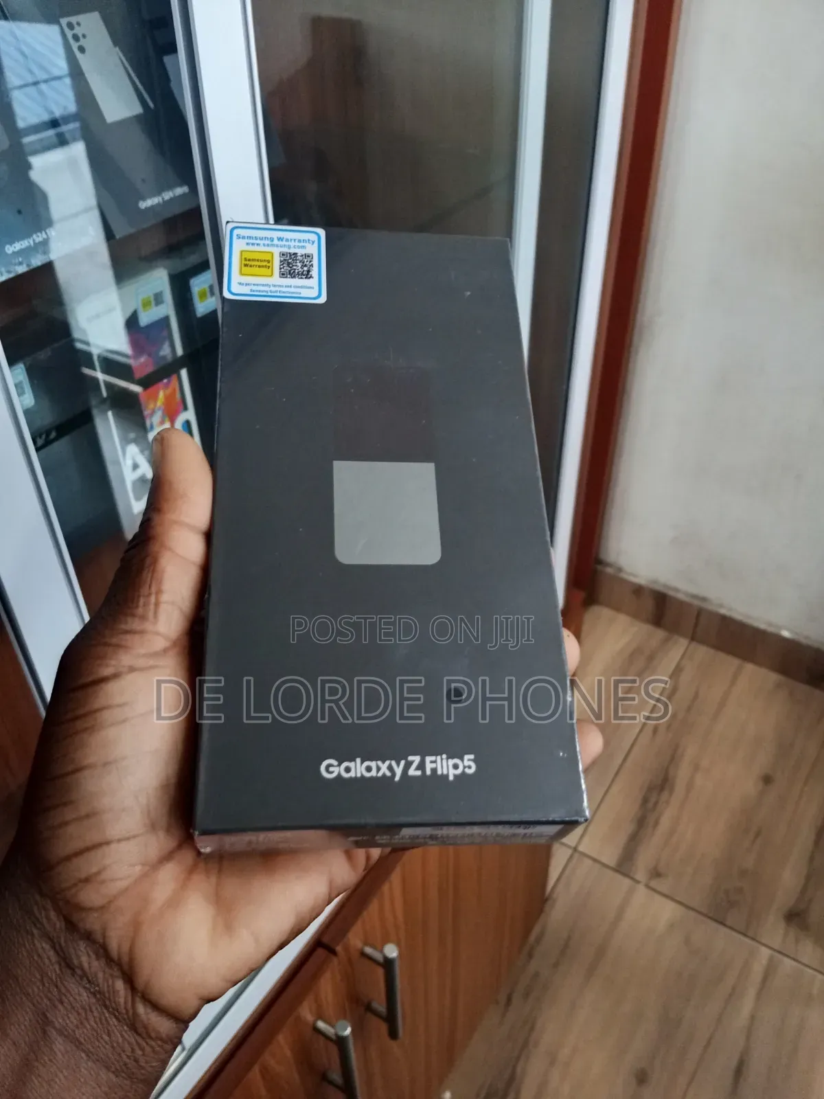 New Samsung Galaxy Z Flip 5 256 GB Black