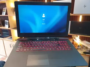 Laptop Lenovo IdeaPad Y730 8GB Intel Core i5 HDD+SSD 1T