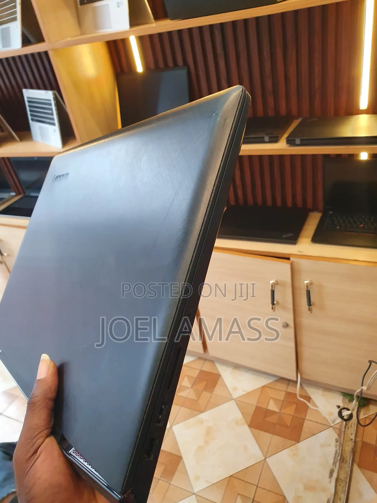 Laptop Lenovo IdeaPad Y730 8GB Intel Core i5 HDD+SSD 1T