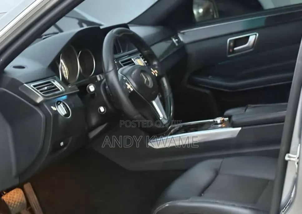 Mercedes-Benz E220 2013 Silver