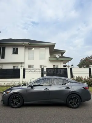 Nissan Sentra SV 2022 Gray