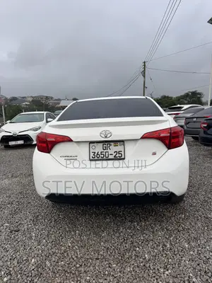 Toyota Corolla S Plus 4dr Sedan (1.8L 4cyl CVT) 2016 White