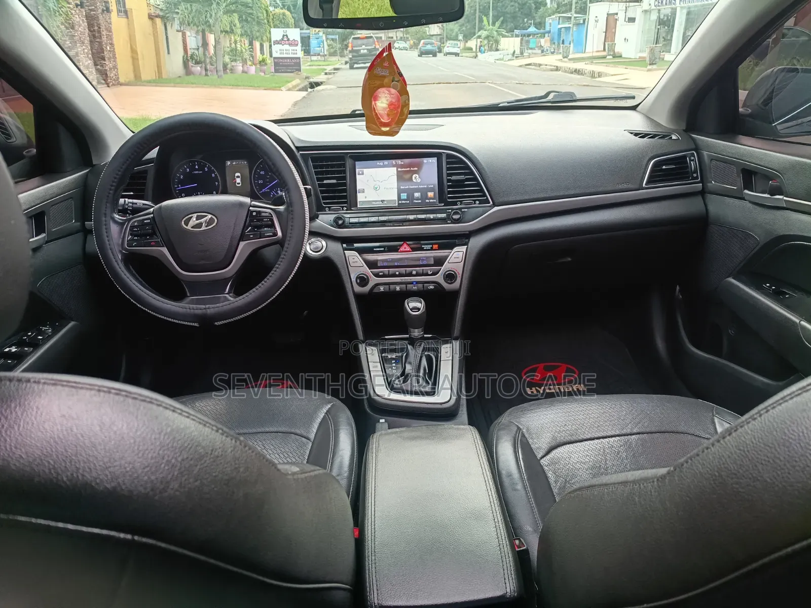 Hyundai Elantra Limited Sedan FWD (2.0L 4cyl 6A) 2017 Gray