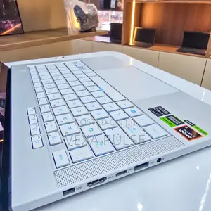 Laptop Asus ROG Zephyrus G14 16GB AMD Ryzen 9 SSD 1T