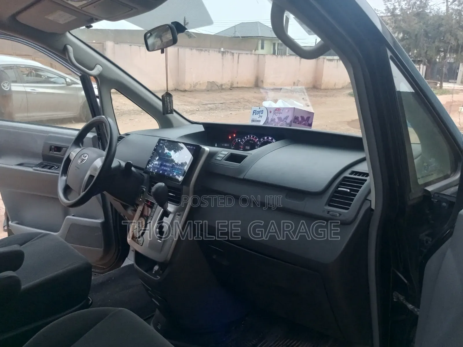 Toyota Voxy 2010 Black