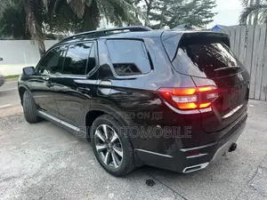 Honda Pilot Touring AWD 2025 Black