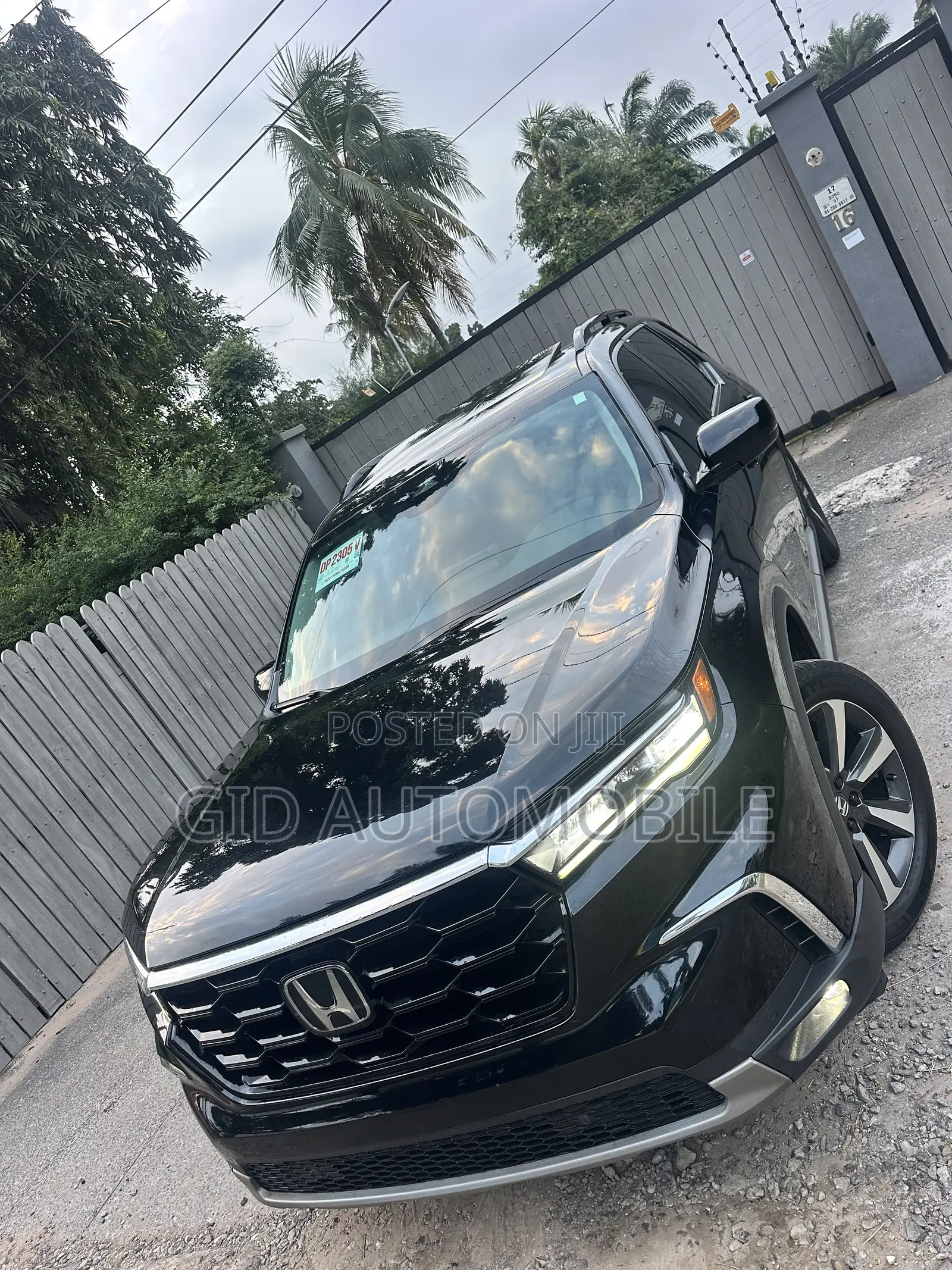 Honda Pilot Touring AWD 2025 Black