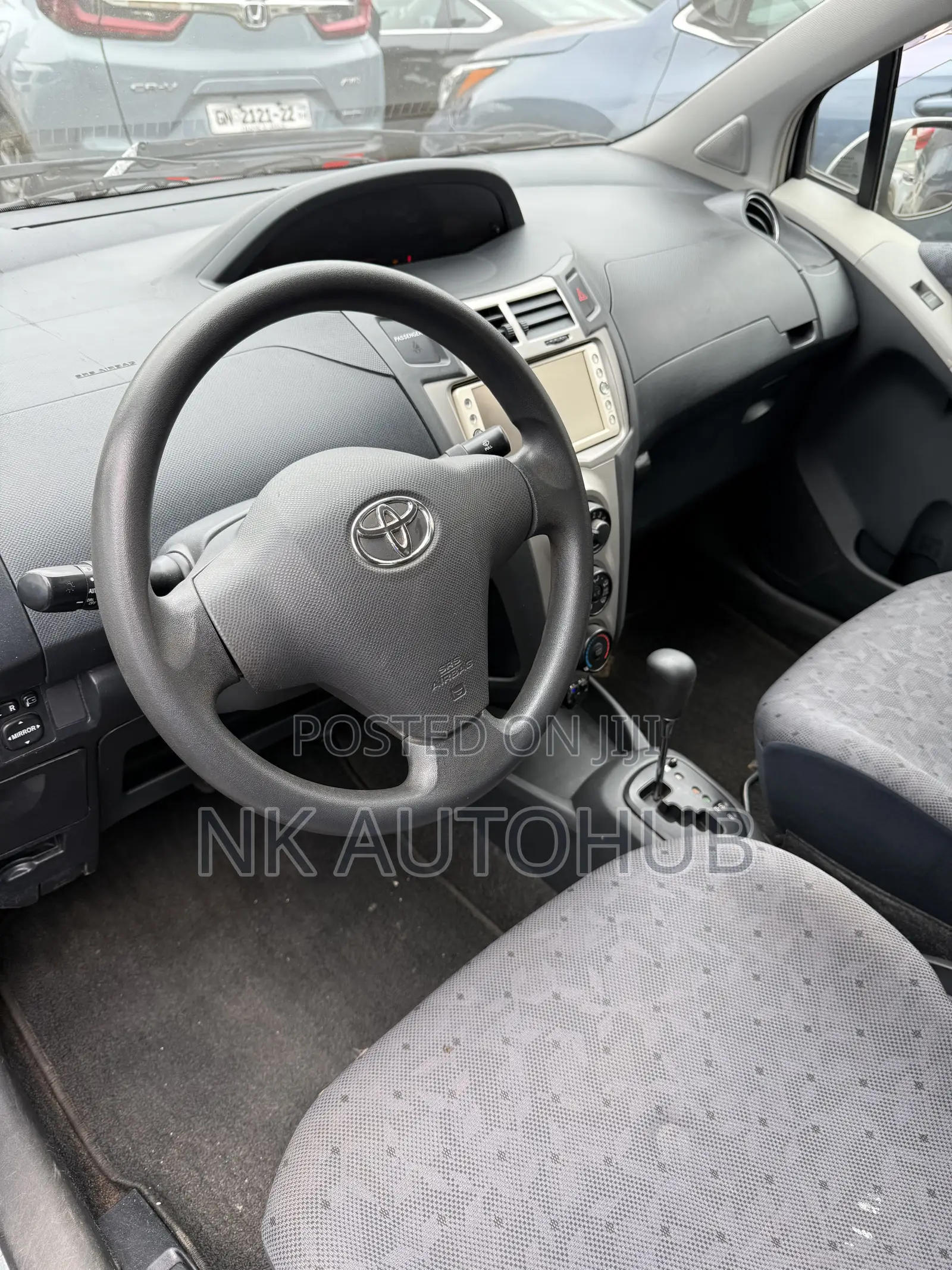 Toyota Vitz 1.3 AWD 3dr 2010 Silver