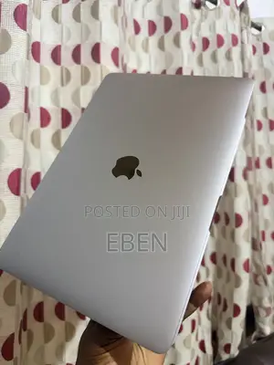 Laptop Apple MacBook Pro 2018 16GB Intel Core i7 SSD 512GB