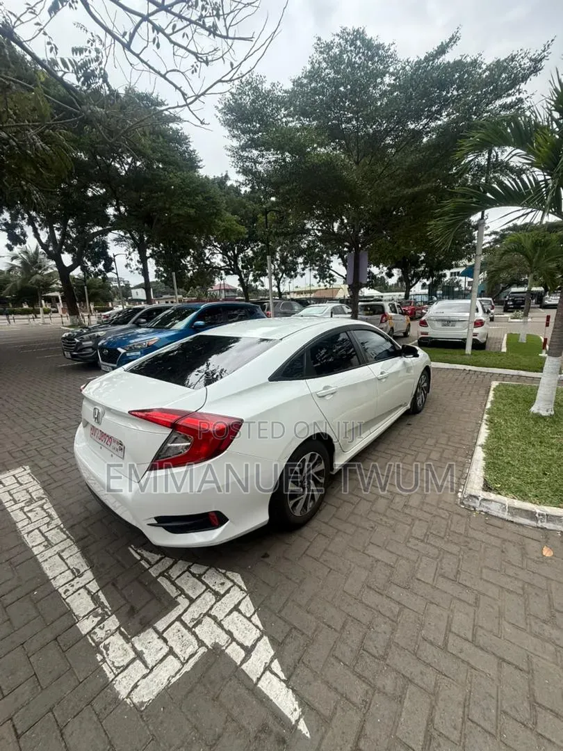 Honda Civic 2016 White