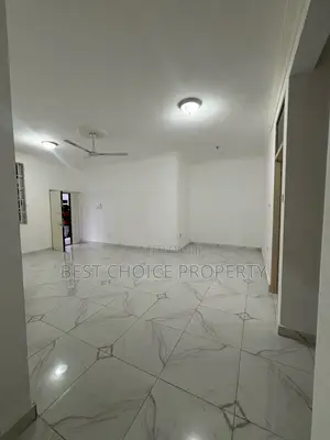 2bdrm Apartment in Nanakrom, School Junction for rent