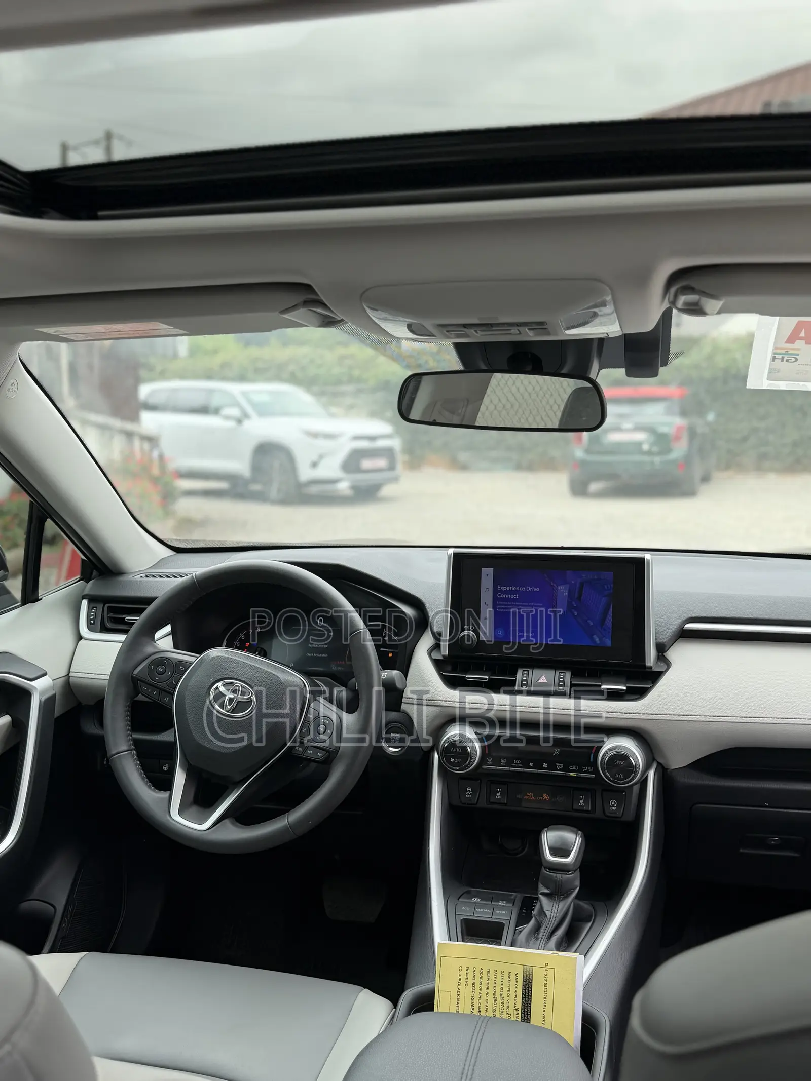 Toyota RAV4 XLE FWD 2023 Gray