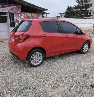 Toyota Yaris 2016 Red