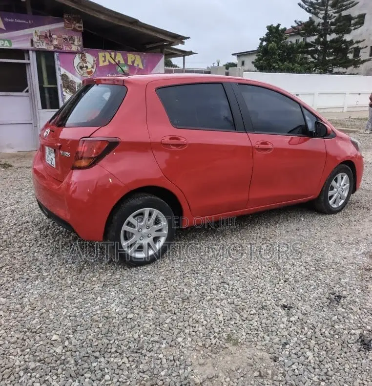 Toyota Yaris 2016 Red
