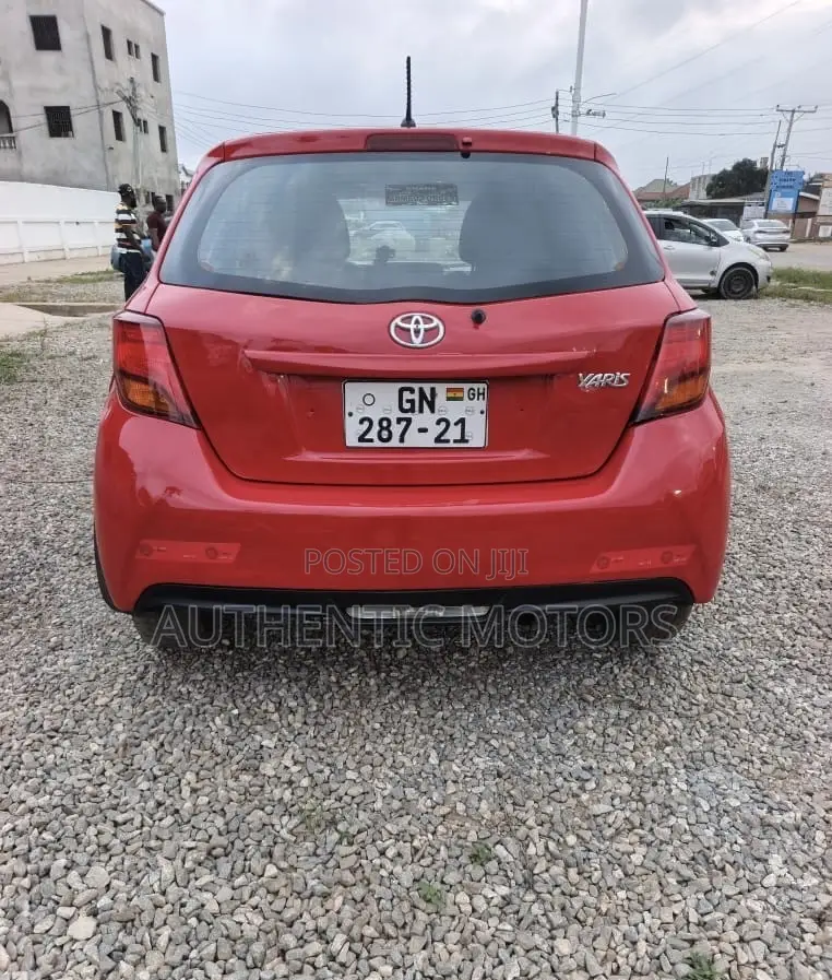 Toyota Yaris 2016 Red