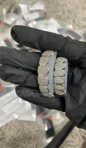 Diamond Ice Up and Down Grillz