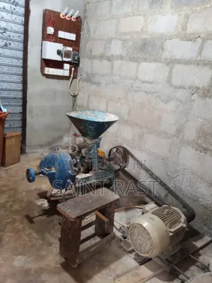 Corn Mill With Motor and All Accessories Complete