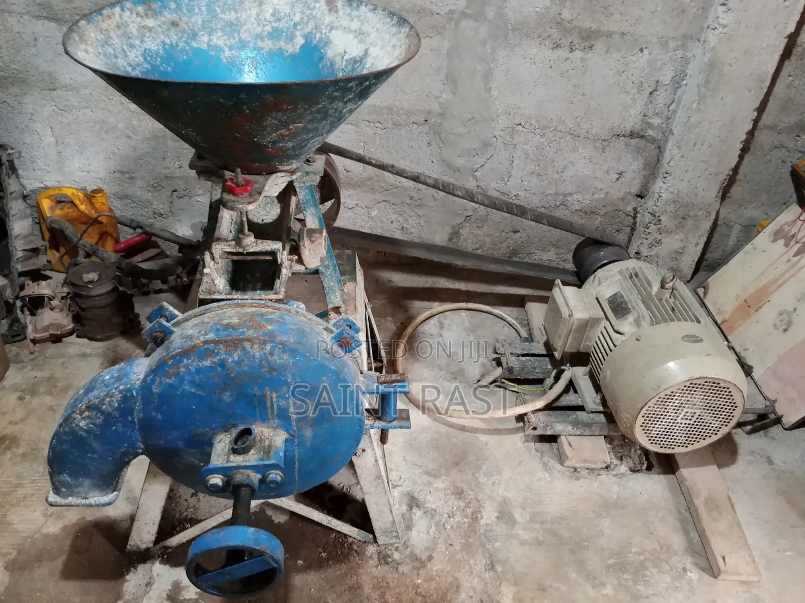 Corn Mill With Motor and All Accessories Complete