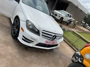 Mercedes-Benz C250 2014 White