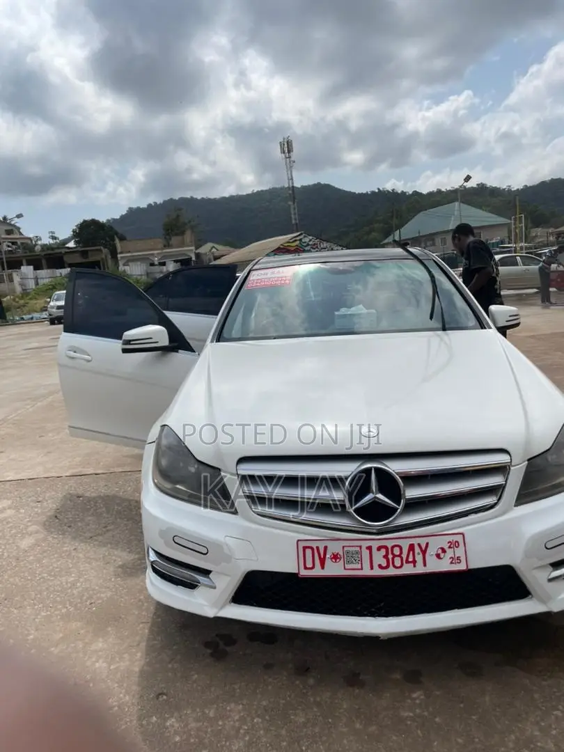 Mercedes-Benz C250 2014 White